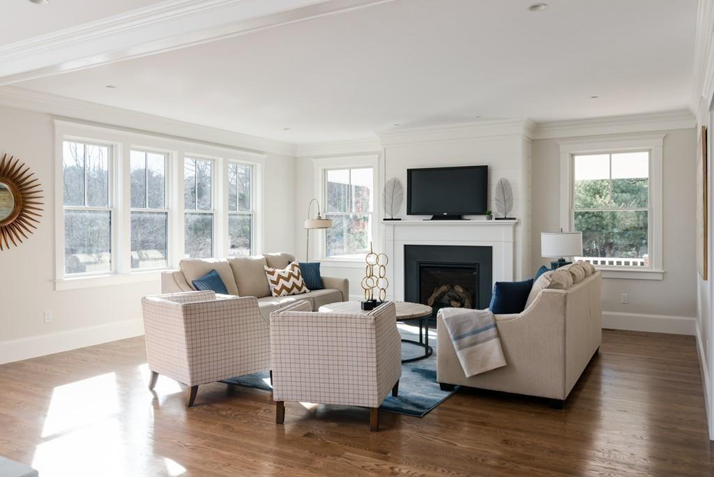 83 Free Street Hingham, MA 02043 - Photo 7 of 28