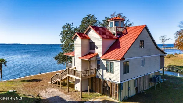 $975,000 | 76 Beach Drive, Minnesott Beach, NC 28510
