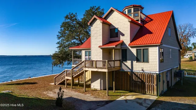 $975,000 | 76 Beach Drive, Minnesott Beach, NC 28510