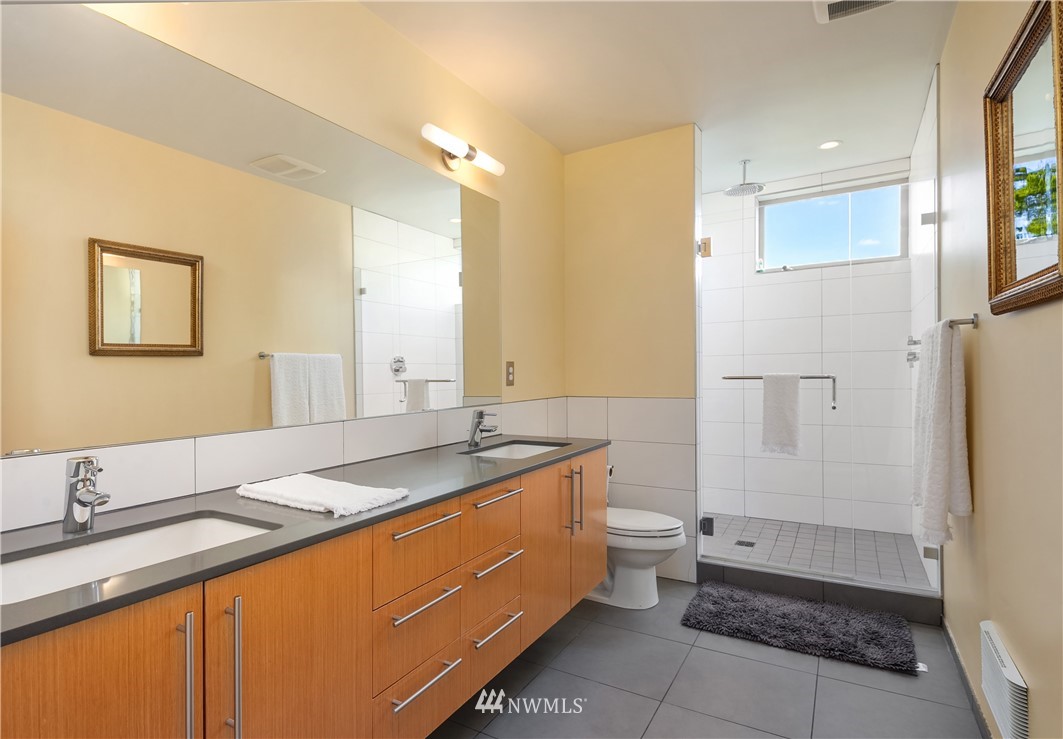 3941 Southwest Kenyon Street Seattle, WA 98136 - Photo 11 of 13 Gallery Image 11