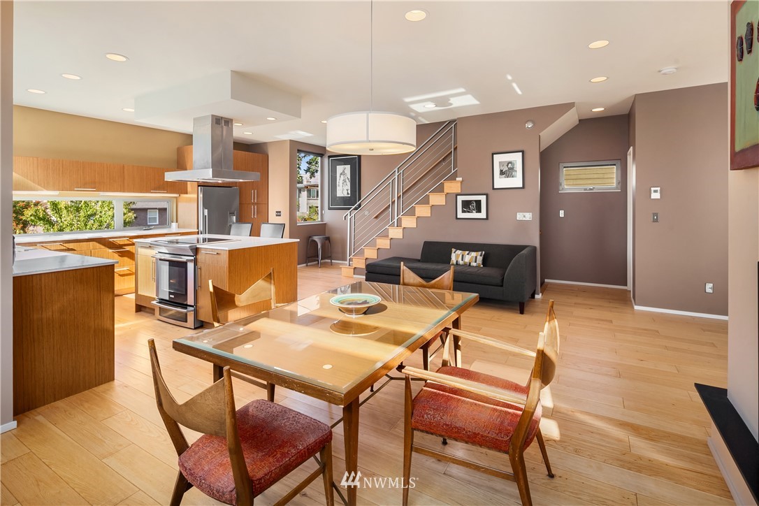 3941 Southwest Kenyon Street Seattle, WA 98136 - Photo 6 of 13 Gallery Image 6