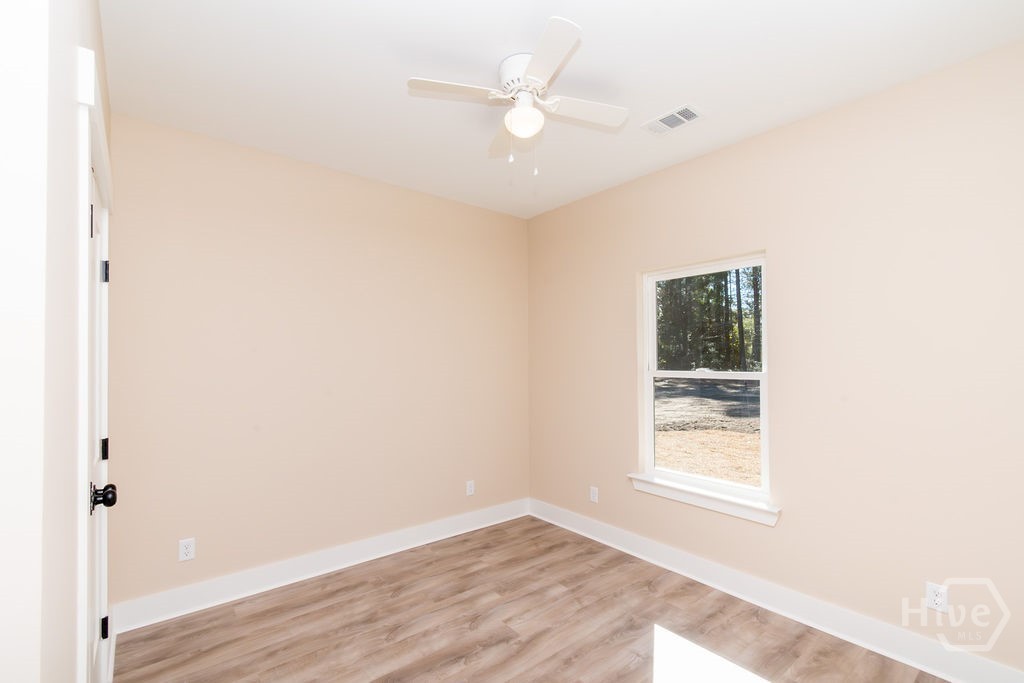1347 Old Tusculum Road Springfield, GA 31329 - Photo 15 of 32 Guest Room 2