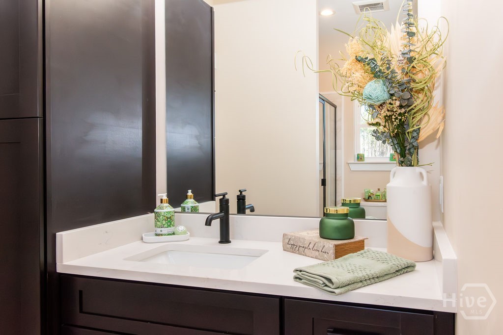 1347 Old Tusculum Road Springfield, GA 31329 - Photo 22 of 32 Master Bathroom- Quartz Vanity