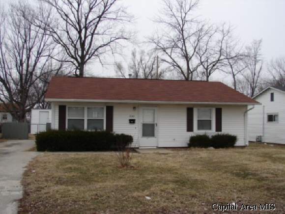 1105 South Livingston Street Springfield, IL 62703 - Photo 1 of 9