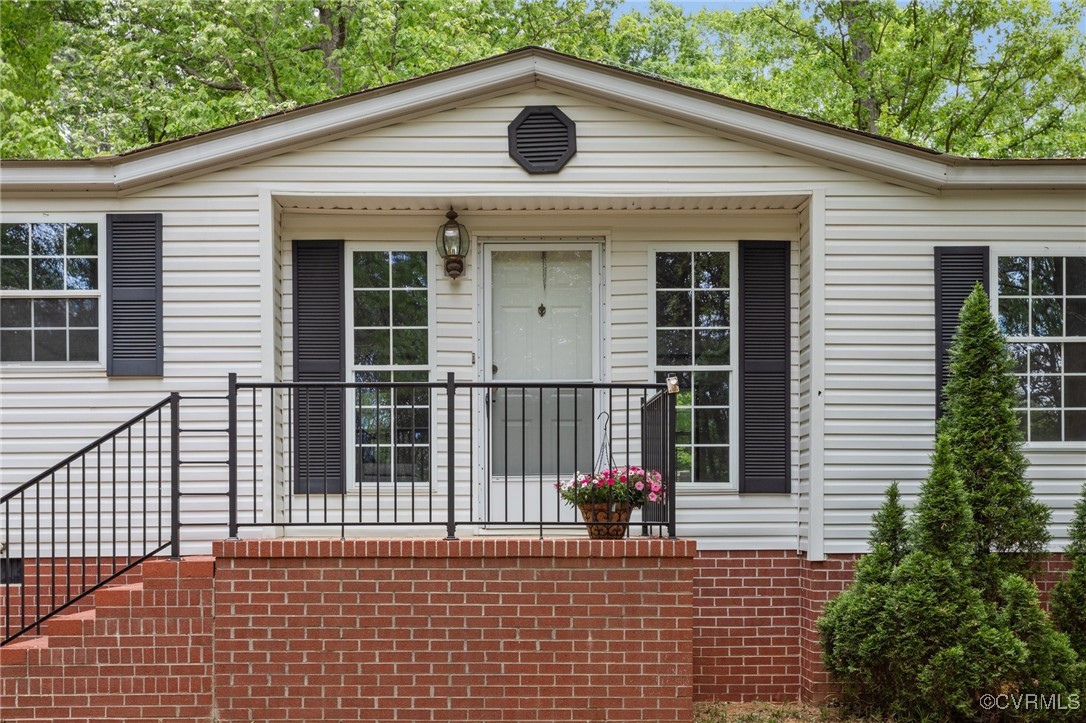 55 Redd Shop Road Farmville, VA 23901 - Photo 2 of 37 a view of a house with a porch
