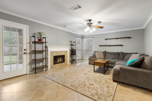 $435,000 | 95 North Winterport Circle, The Woodlands, TX 77382