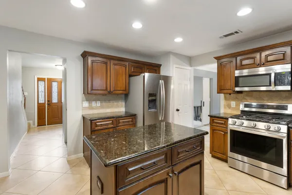 $435,000 | 95 North Winterport Circle, The Woodlands, TX 77382