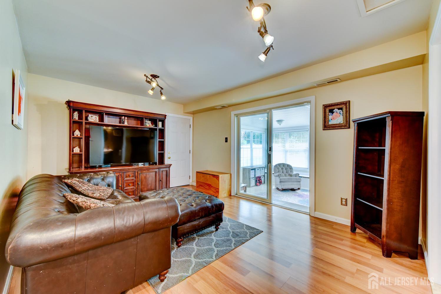 17 Sand Road Milltown, NJ 08850 - Photo 26 of 36