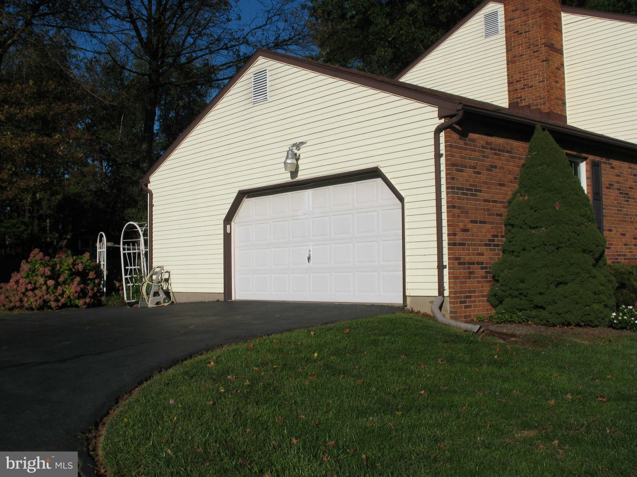 3908 Eland Road Phoenix, MD 21131 - Photo 28 of 28 2 Car Garage