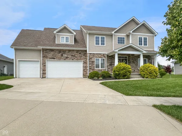 $649,000 | 88 Westbrook Court, Columbus, IN 47201