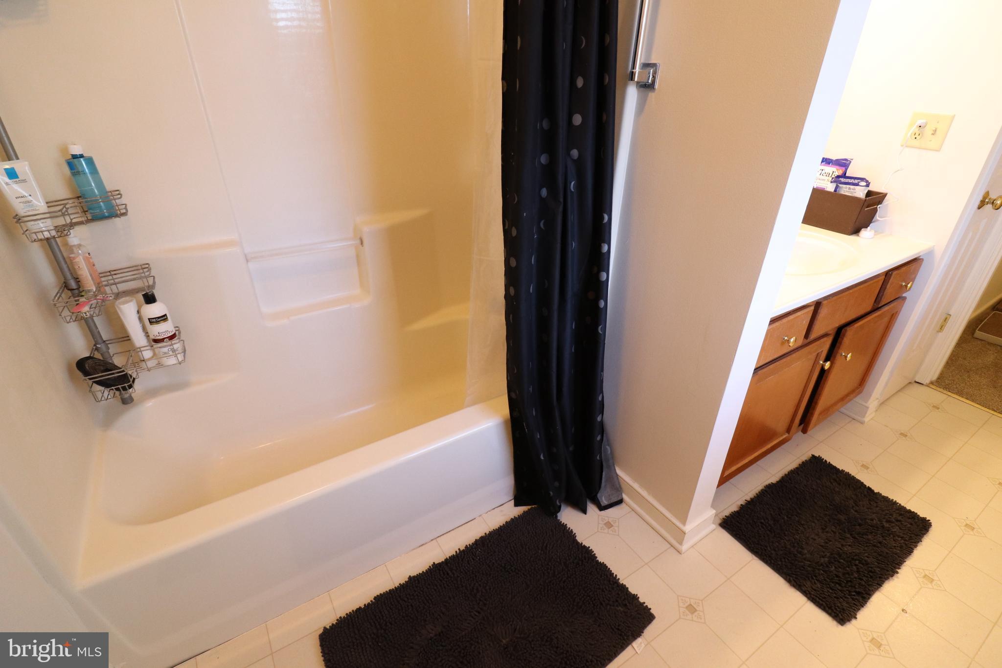 641 Chickadee Drive Lititz, PA 17543 - Photo 26 of 42 a view of walk in closet