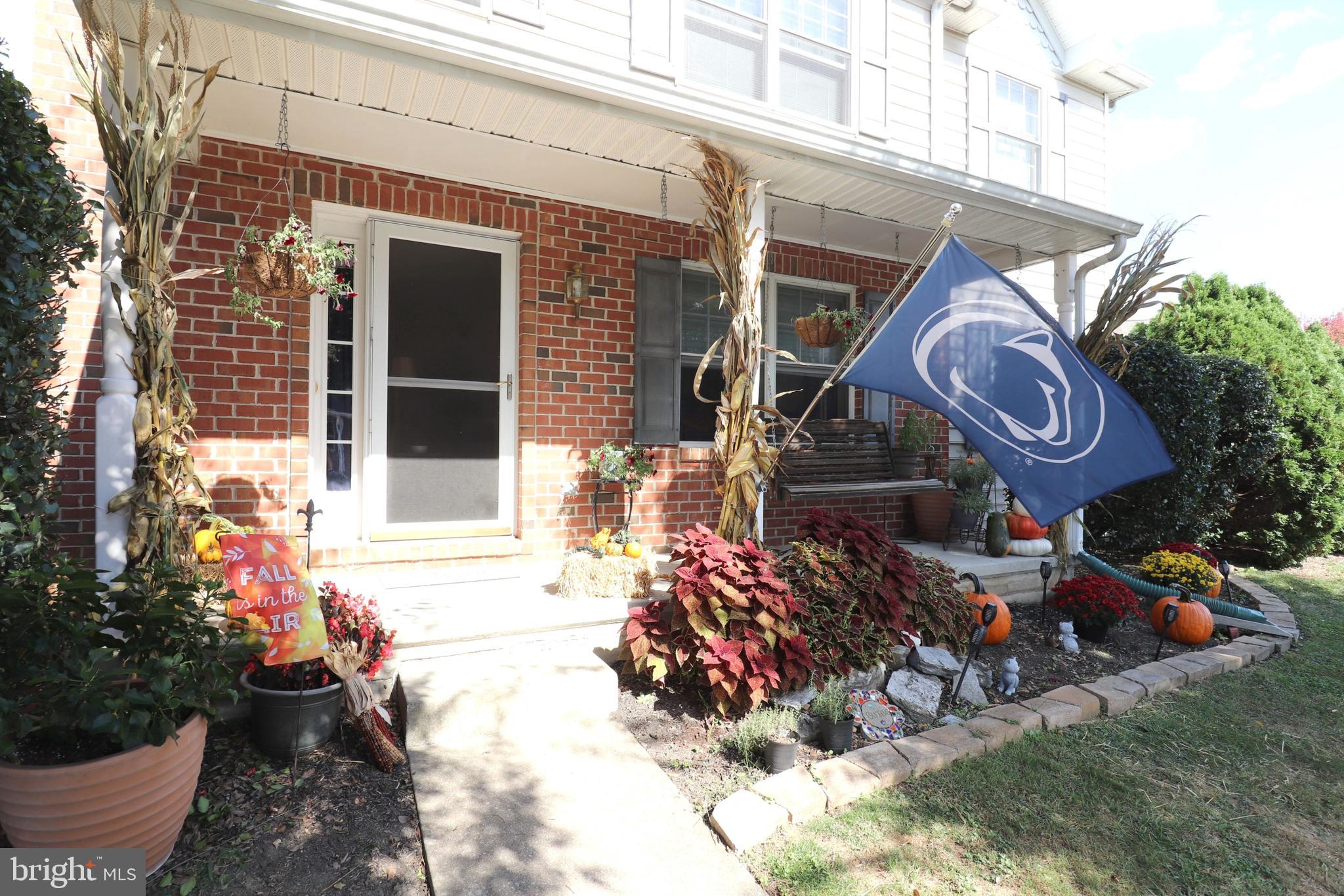 641 Chickadee Drive Lititz, PA 17543 - Photo 33 of 42 a front view of a house
