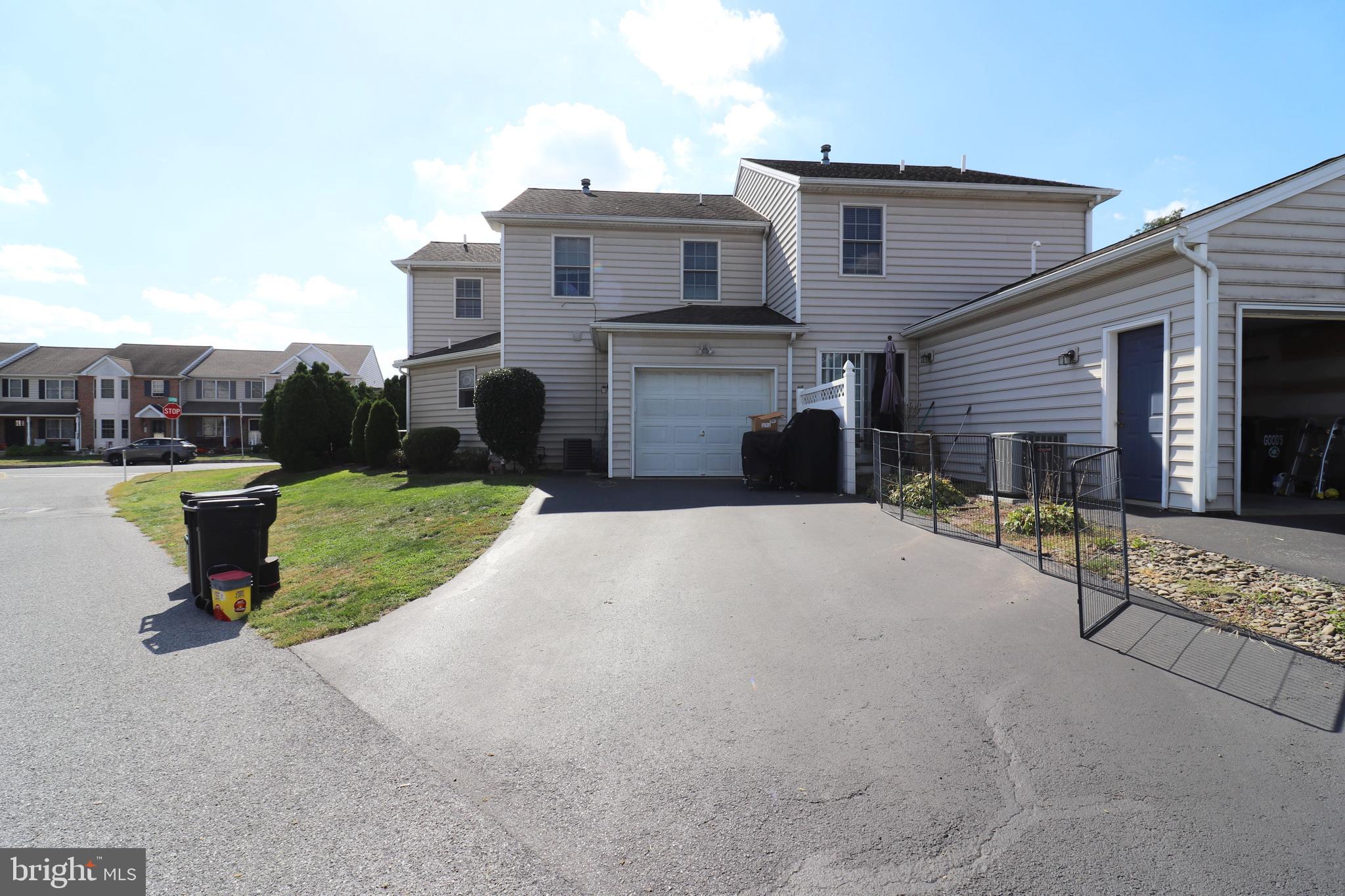 641 Chickadee Drive Lititz, PA 17543 - Photo 37 of 42 a front view of a house with entertaining space