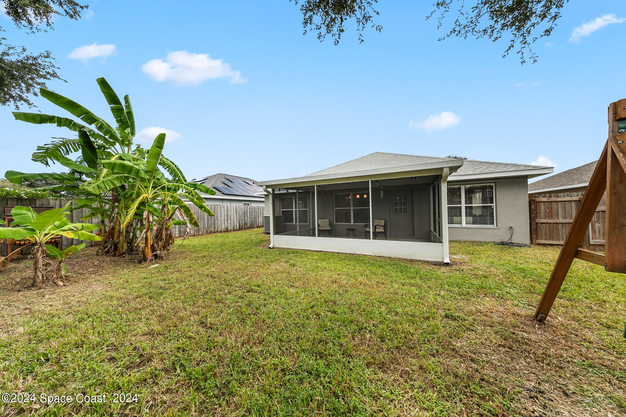 4631 Decatur Circle Melbourne, FL 32934 - Photo 34 of 35 a house view with a garden space
