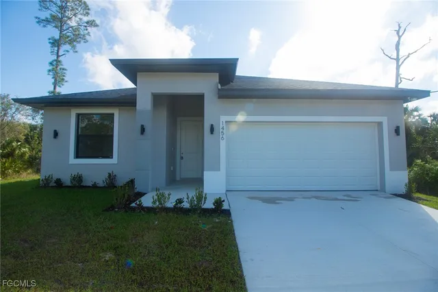 $329,000 | 1456 Rugby Circle, LaBelle, FL 33935