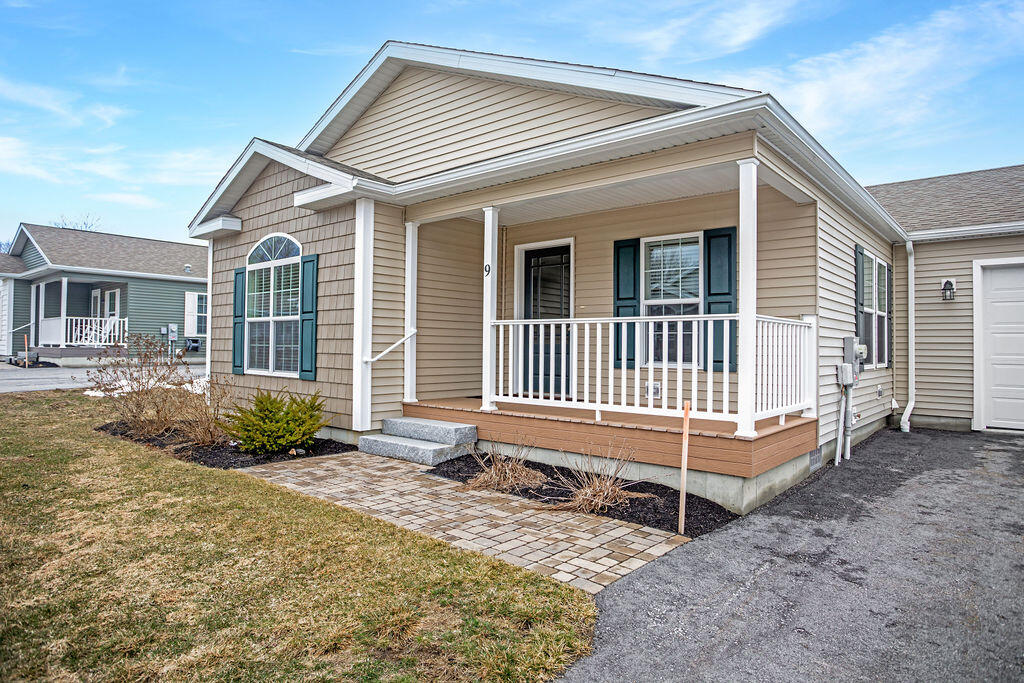 9 David Drive Scarborough, ME 04074 - Photo 2 of 13 Front porch