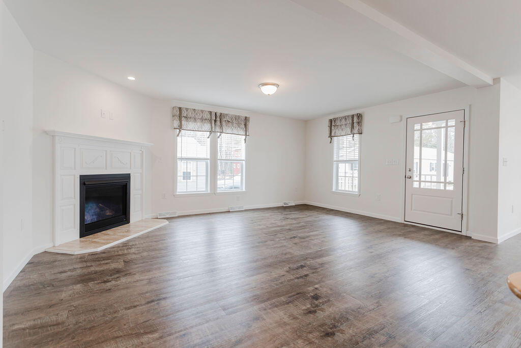 9 David Drive Scarborough, ME 04074 - Photo 4 of 13 Living room
