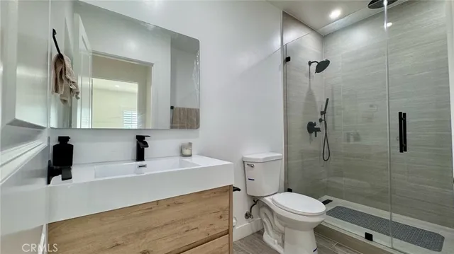 $2,500 | 15983 Mikinda Court, Whittier, CA 90603