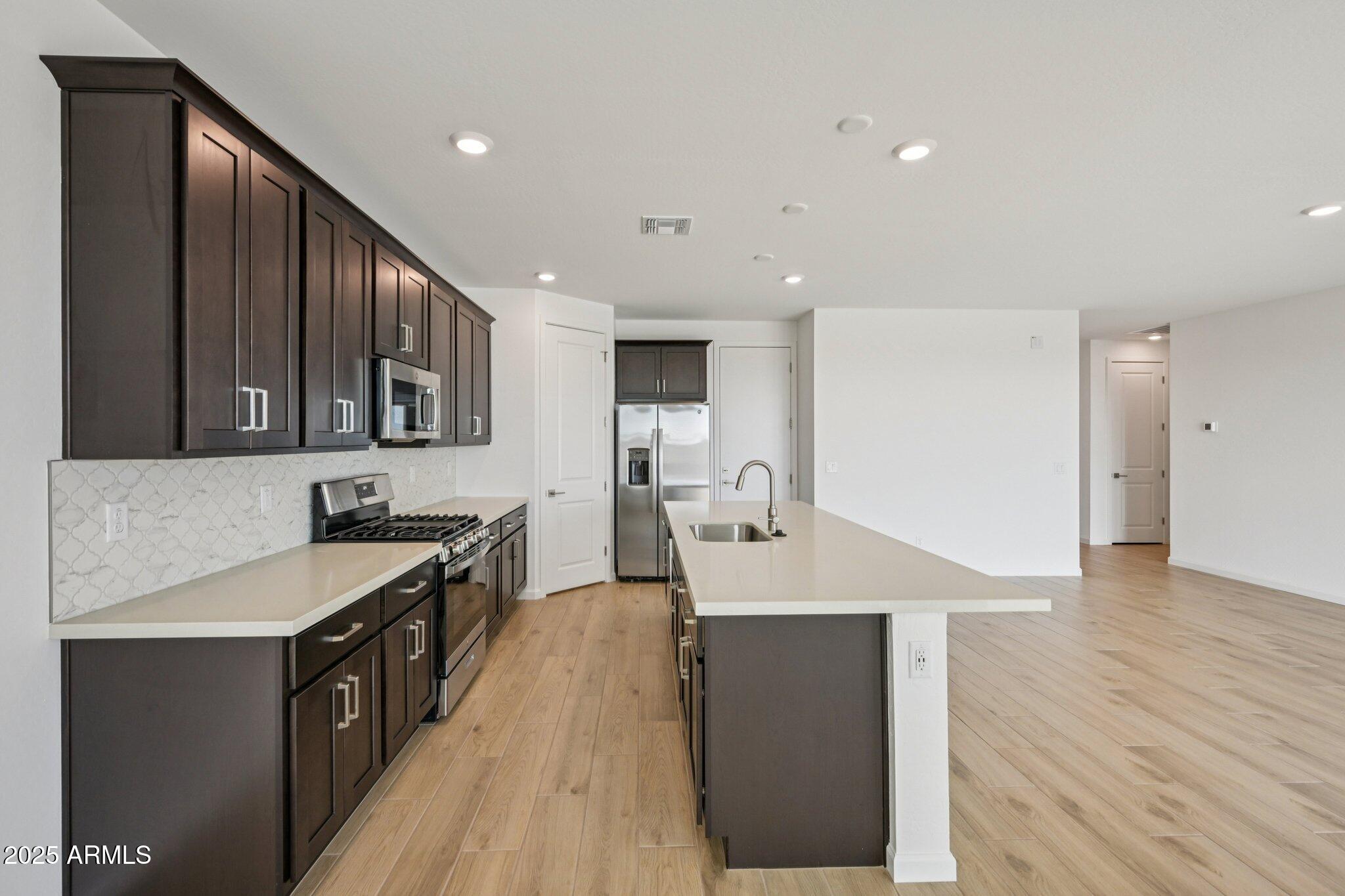 16207 West Bajada Road Surprise, AZ 85387 - Photo 12 of 45 12-web-or-mls-W Bajada Rd-S2310-012