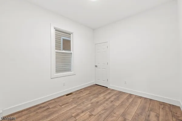 $2,950 | 855 South 14th Street, Unit 1, Newark, NJ 07108