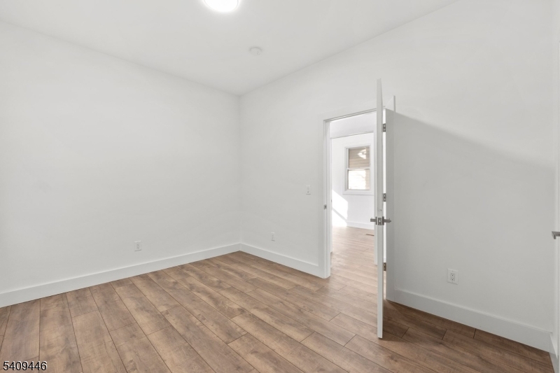 855 South 14th Street, Unit 1 Newark, NJ 07108 - Photo 20 of 29