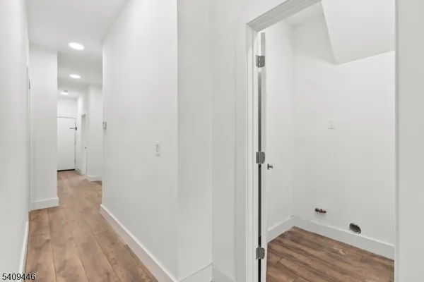 $2,950 | 855 South 14th Street, Unit 1, Newark, NJ 07108