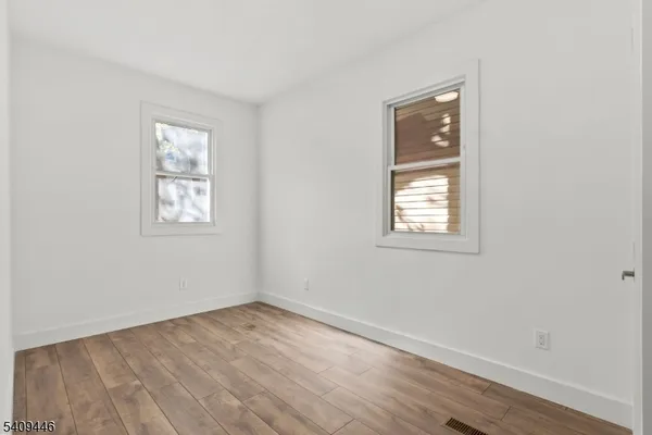 $2,950 | 855 South 14th Street, Unit 1, Newark, NJ 07108