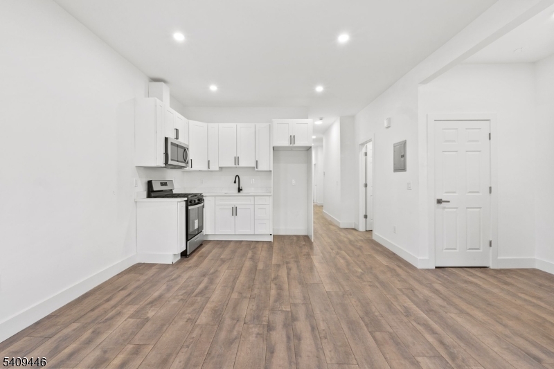 855 South 14th Street, Unit 1 Newark, NJ 07108 - Photo 7 of 29