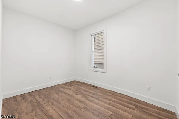 $2,950 | 855 South 14th Street, Unit 1, Newark, NJ 07108