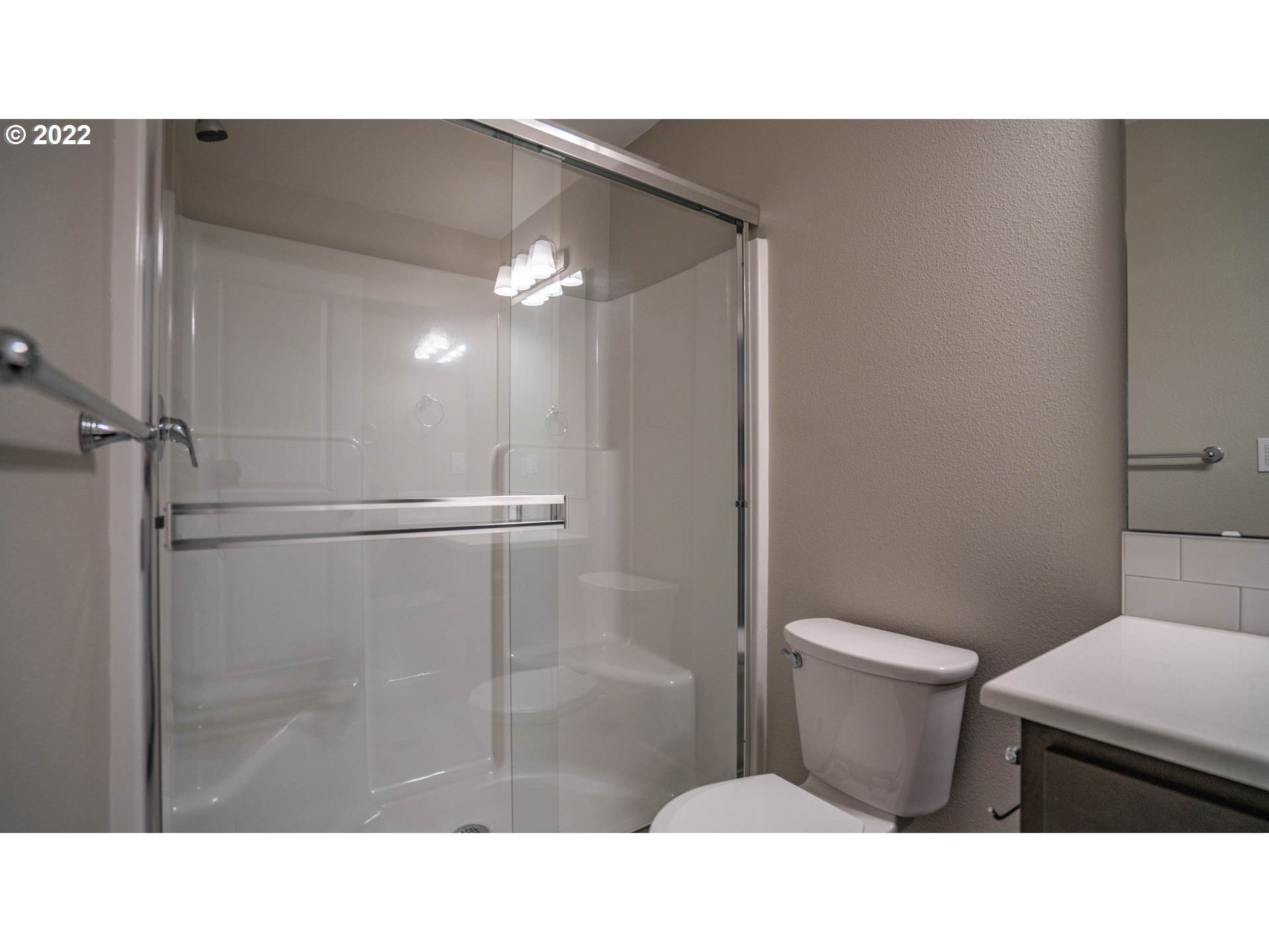 1802 Rees Hill Road Southeast Salem, OR 97306 - Photo 17 of 30 Gallery Image 17