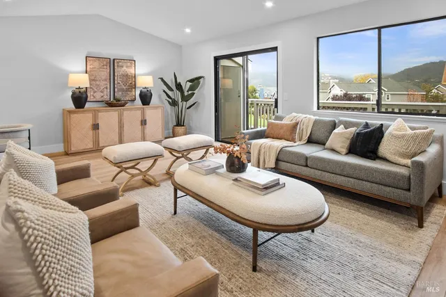 $1,899,000 | 16 Drakes View Circle, Greenbrae, CA 94904