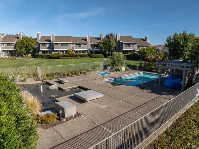 $1,899,000 | 16 Drakes View Circle, Greenbrae, CA 94904