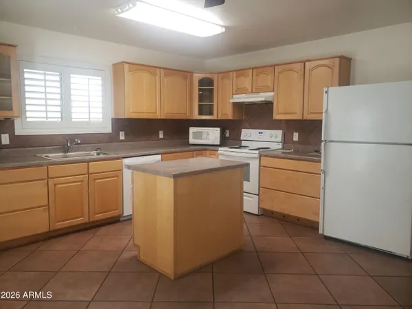 $2,295 | 1141 North Sicily Drive, Chandler, AZ 85226