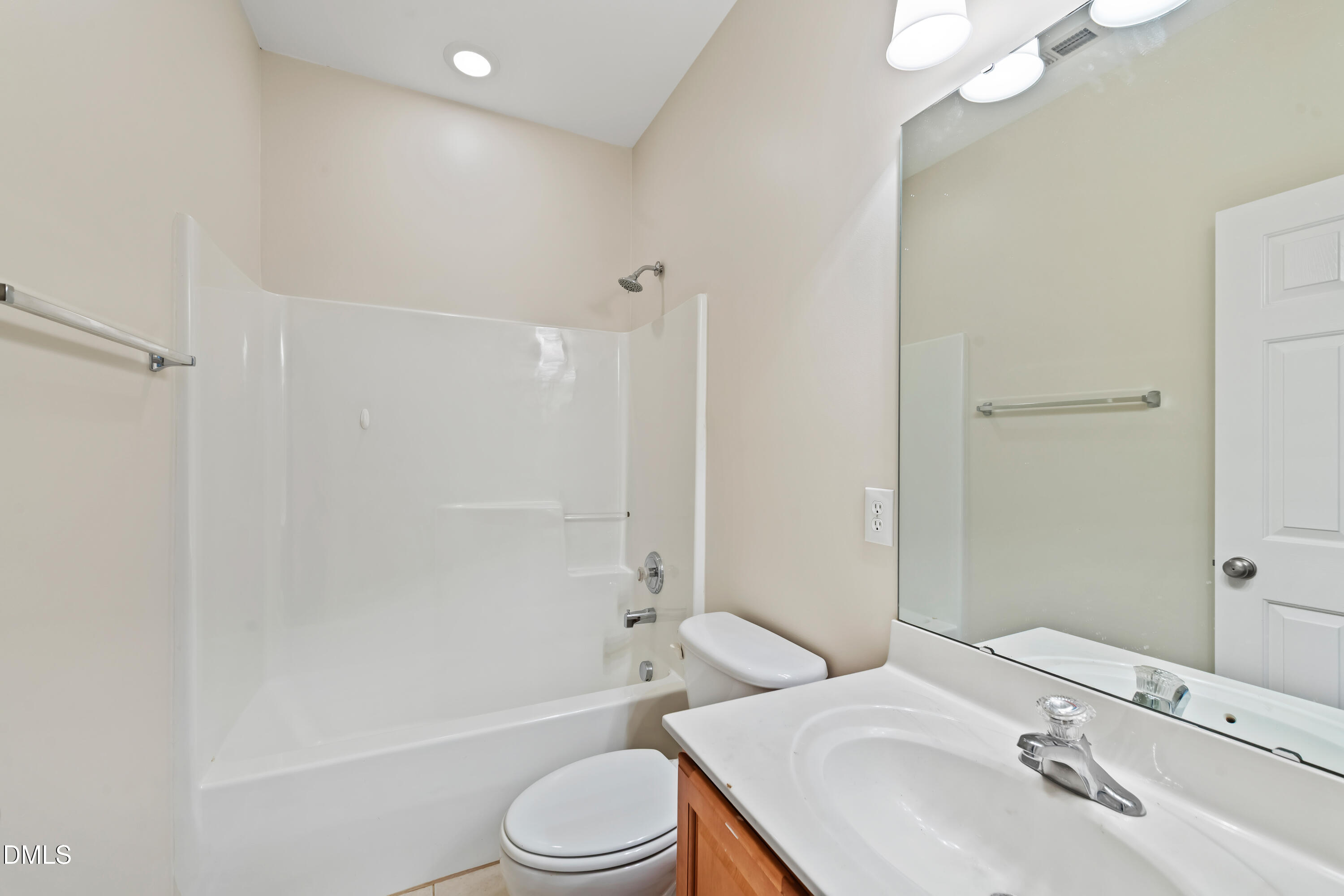 3645 Edgemont Drive Raleigh, NC 27612 - Photo 27 of 33 DSC_0552