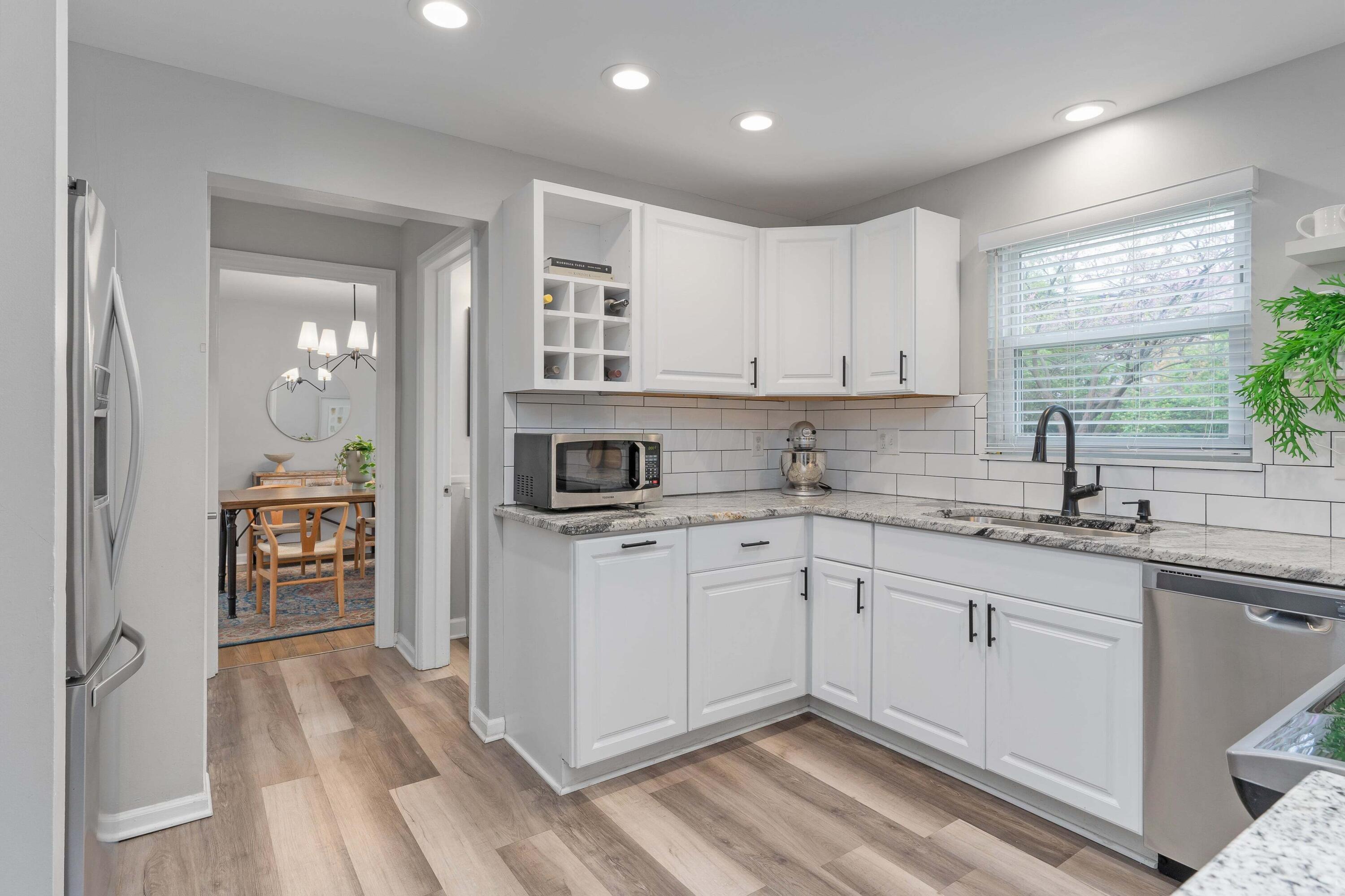 2651 Brandon Road Columbus, OH 43221 - Photo 15 of 42 Eat-in Kitchen