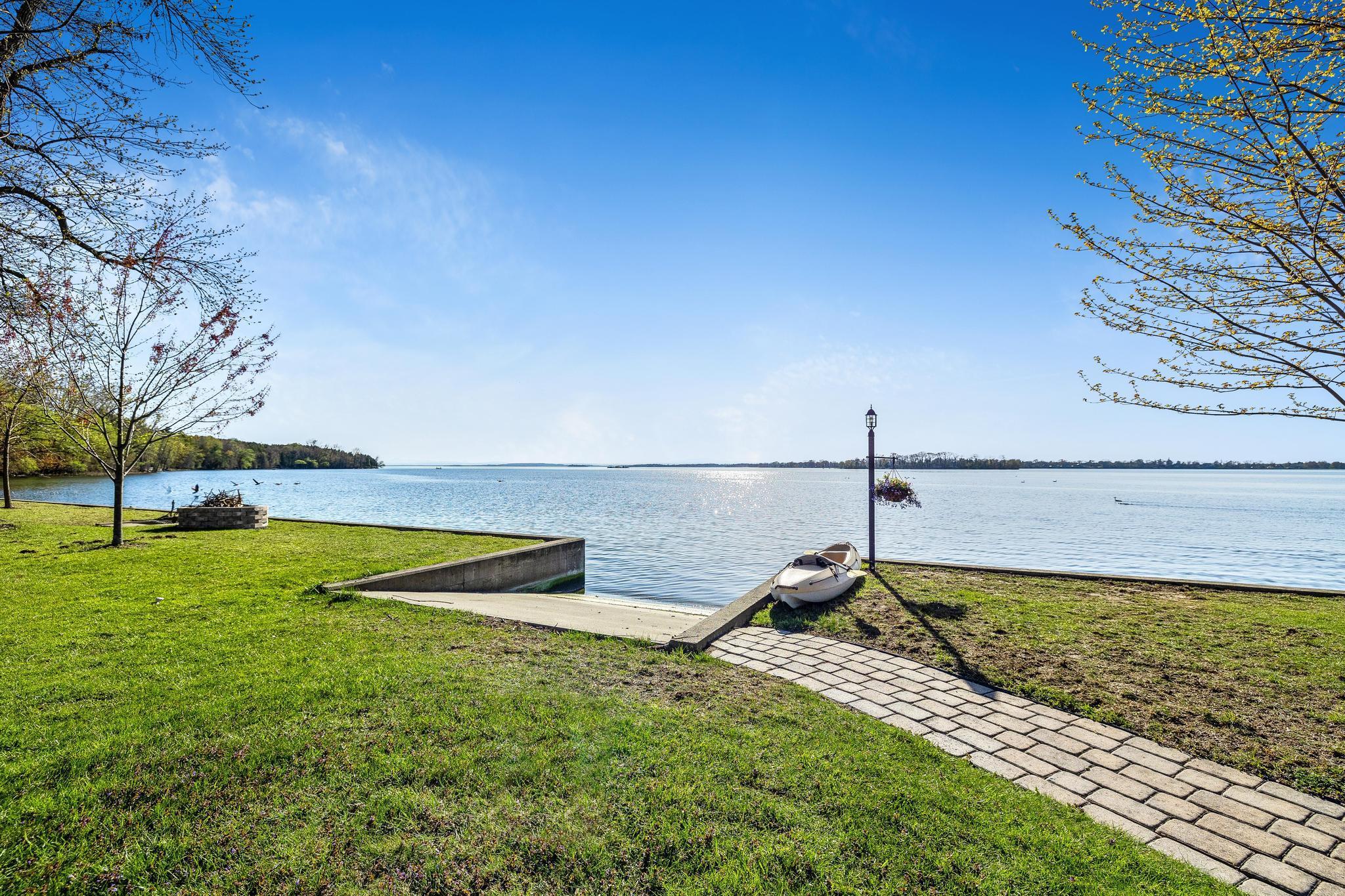 276 The Pines Georgia, VT 05478 - Photo 8 of 40