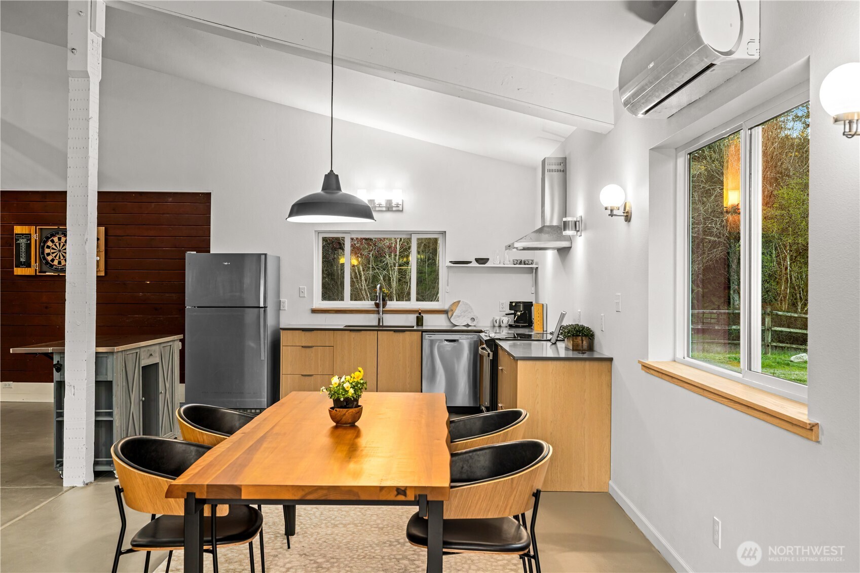 7200 Northeast Day Road West Bainbridge Island, WA 98110 - Photo 16 of 40