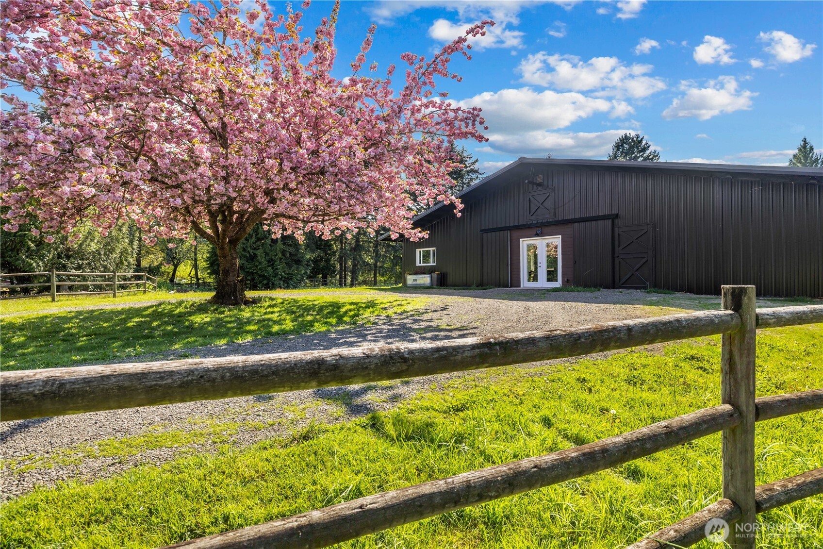 7200 Northeast Day Road West Bainbridge Island, WA 98110 - Photo 4 of 40