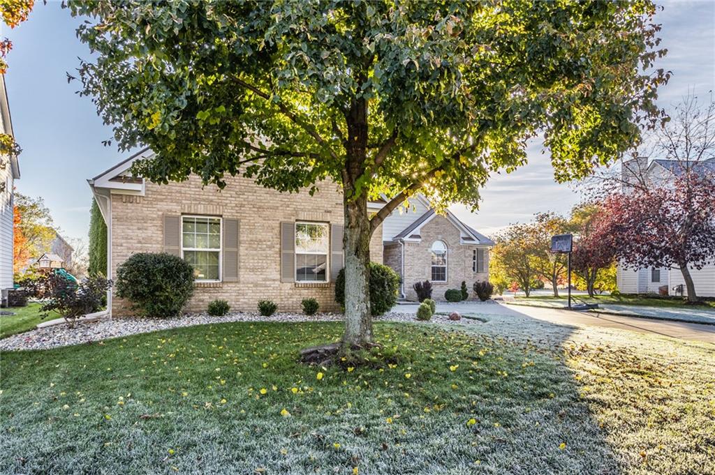 6573 Hunters Ridge South Zionsville, IN 46077 - Photo 3 of 37 Gallery Image 3