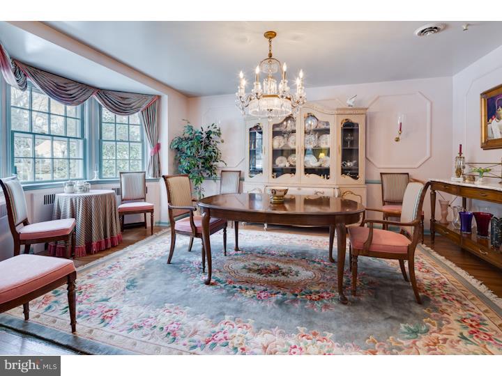 142 Heritage Road Haddonfield, NJ 08033 - Photo 4 of 24 Dining Room