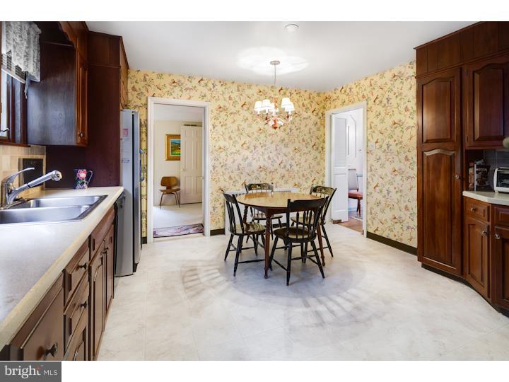 142 Heritage Road Haddonfield, NJ 08033 - Photo 7 of 24 Kitchen