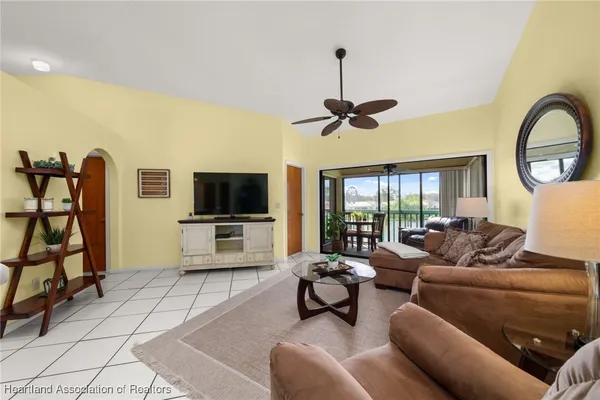 $115,000 | 4845 Casablanca Circle, Unit F25, Sebring, FL 33870