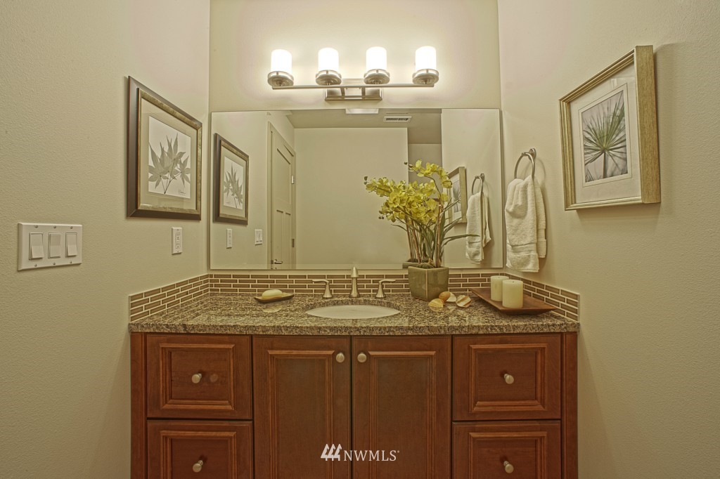 316 Walnut Street, Unit 3B Edmonds, WA 98020 - Photo 13 of 15 Gallery Image 13