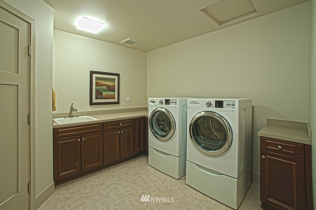 316 Walnut Street, Unit 3B Edmonds, WA 98020 - Photo 14 of 15 Gallery Image 14