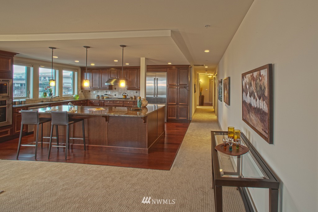 316 Walnut Street, Unit 3B Edmonds, WA 98020 - Photo 3 of 15 Gallery Image 3