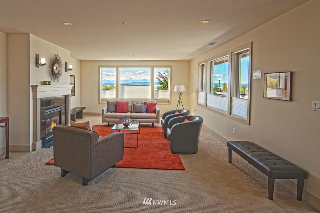 316 Walnut Street, Unit 3B Edmonds, WA 98020 - Photo 6 of 15 Gallery Image 6