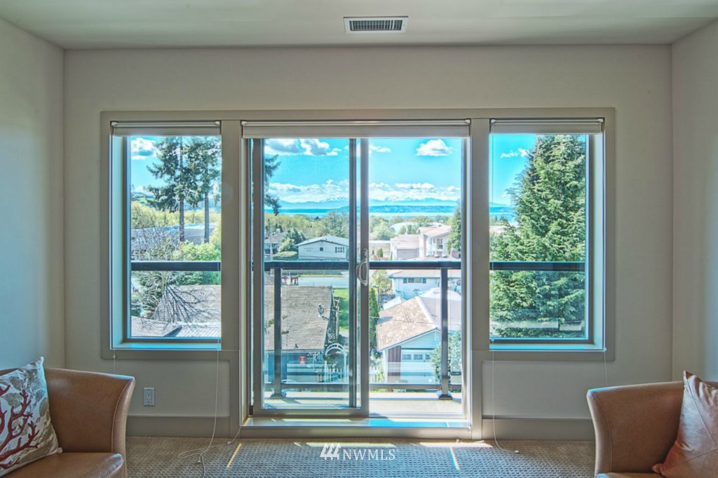 316 Walnut Street, Unit 3B Edmonds, WA 98020 - Photo 9 of 15 Gallery Image 9