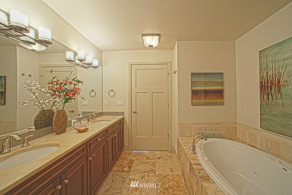 316 Walnut Street, Unit 3B Edmonds, WA 98020 - Photo 10 of 15 Gallery Image 10