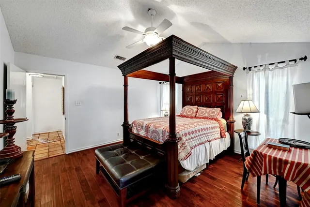 $599,000 | 107 South Cuernavaca Drive, Austin, TX 78733