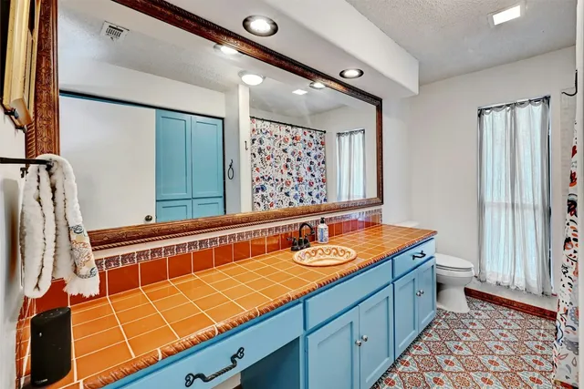 $599,000 | 107 South Cuernavaca Drive, Austin, TX 78733